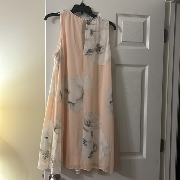 Pink floral a-line dress - Picture 2 of 2